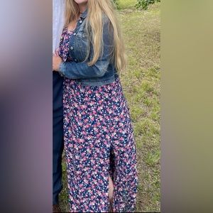 Maxi navy floral dress